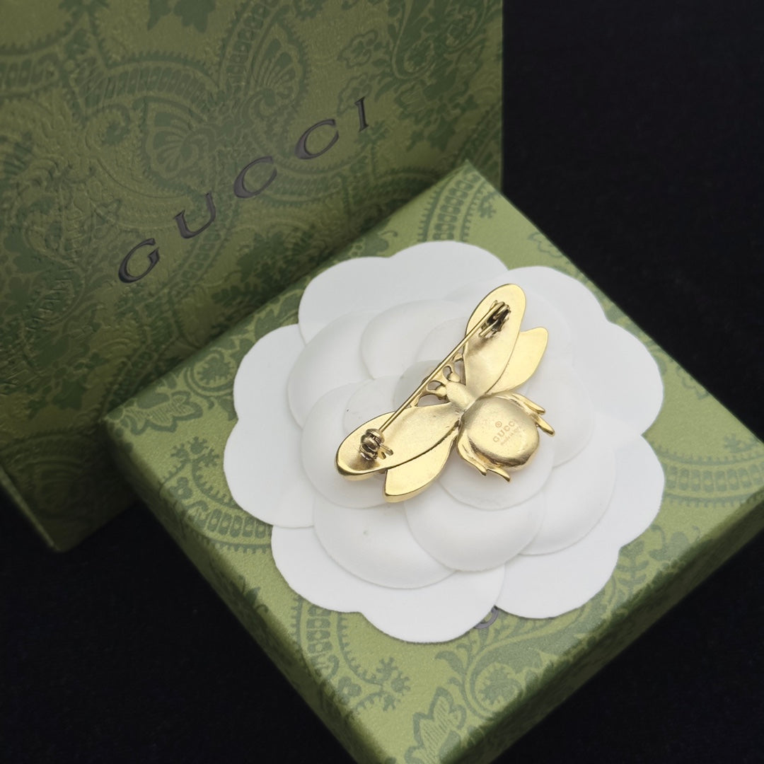 Gucci Brooch Gold 184041